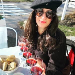 Meet your Posher, Alicia